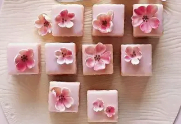 驚艷四座的桃花糕，送禮必備，好看又好吃